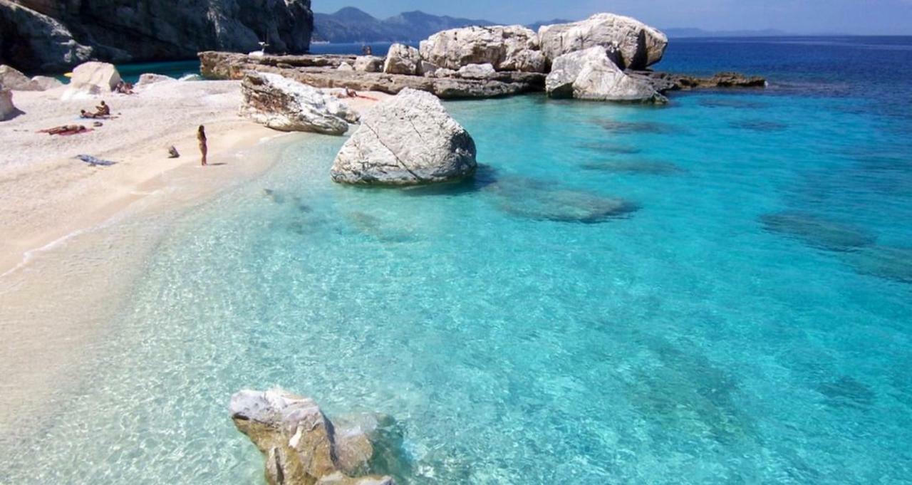 White Rose Suite Apartment Cala Gonone Esterno foto